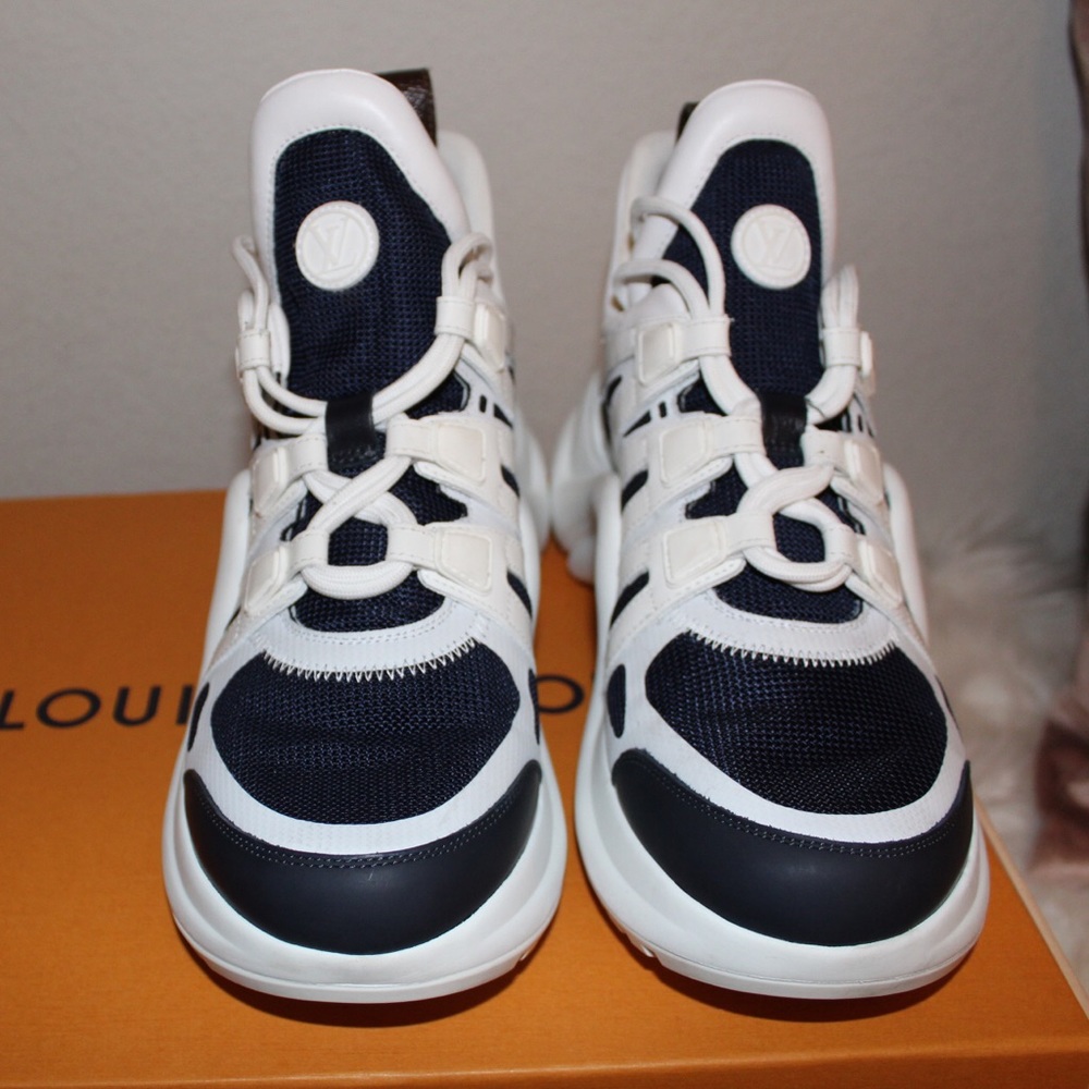 Louis Vuitton Archlight Sneaker in Marine Sz 38